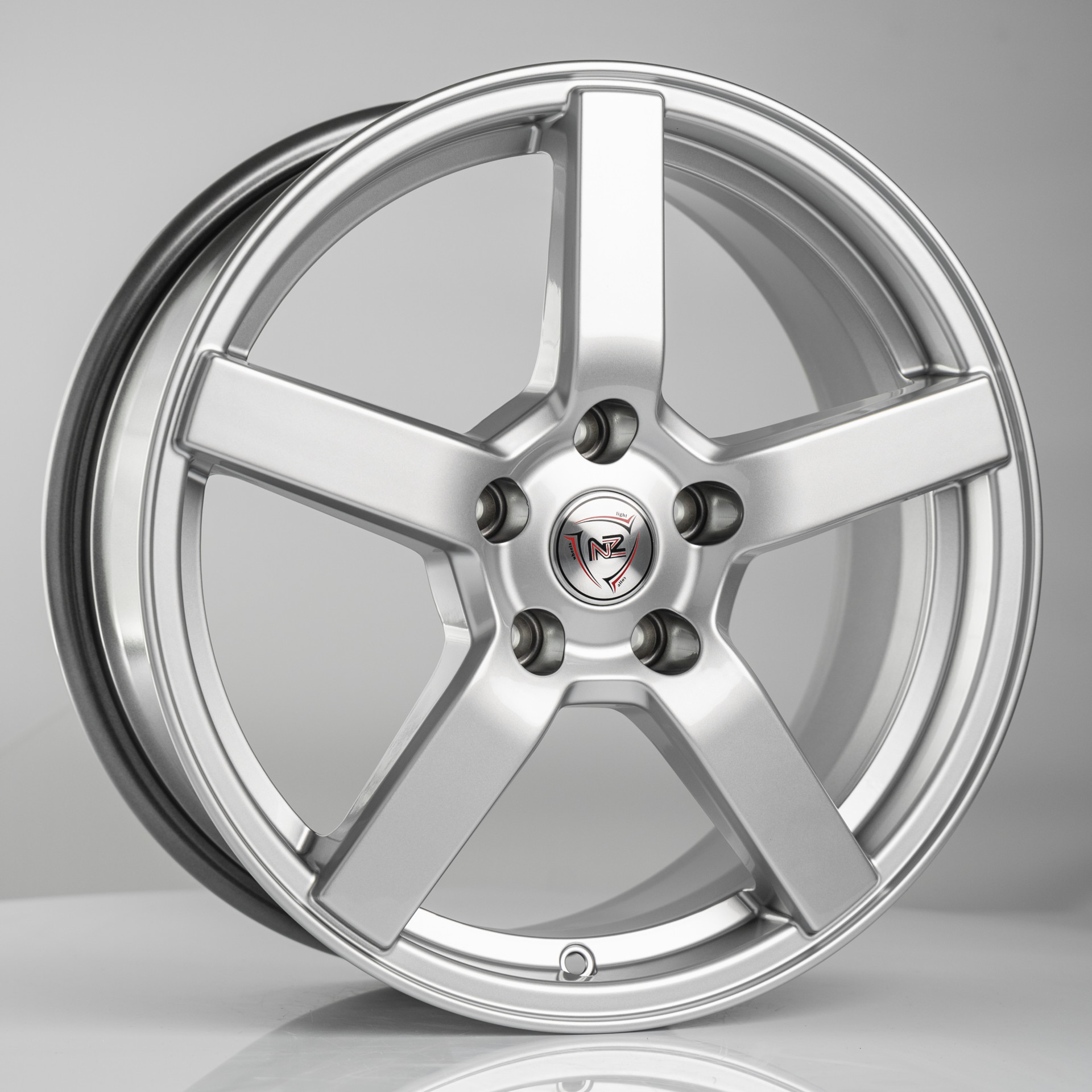 NZ R-02 7J x 17 5x114 ET41 DIA67.10