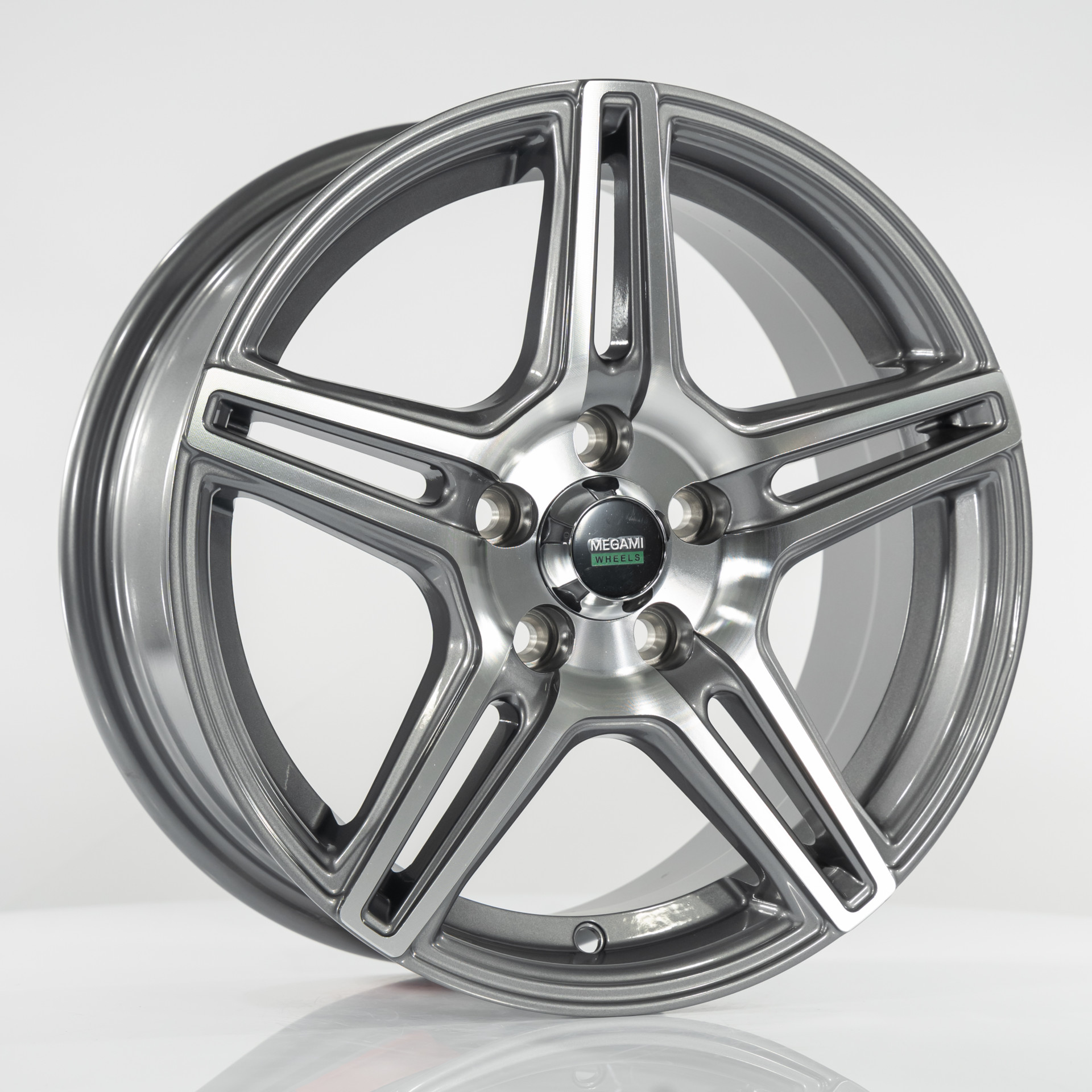 Megami MGM-38 6.5J x 15 5x114 ET38 DIA67.10